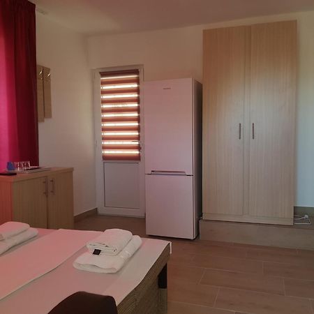 Evana House Costinesti Esterno foto