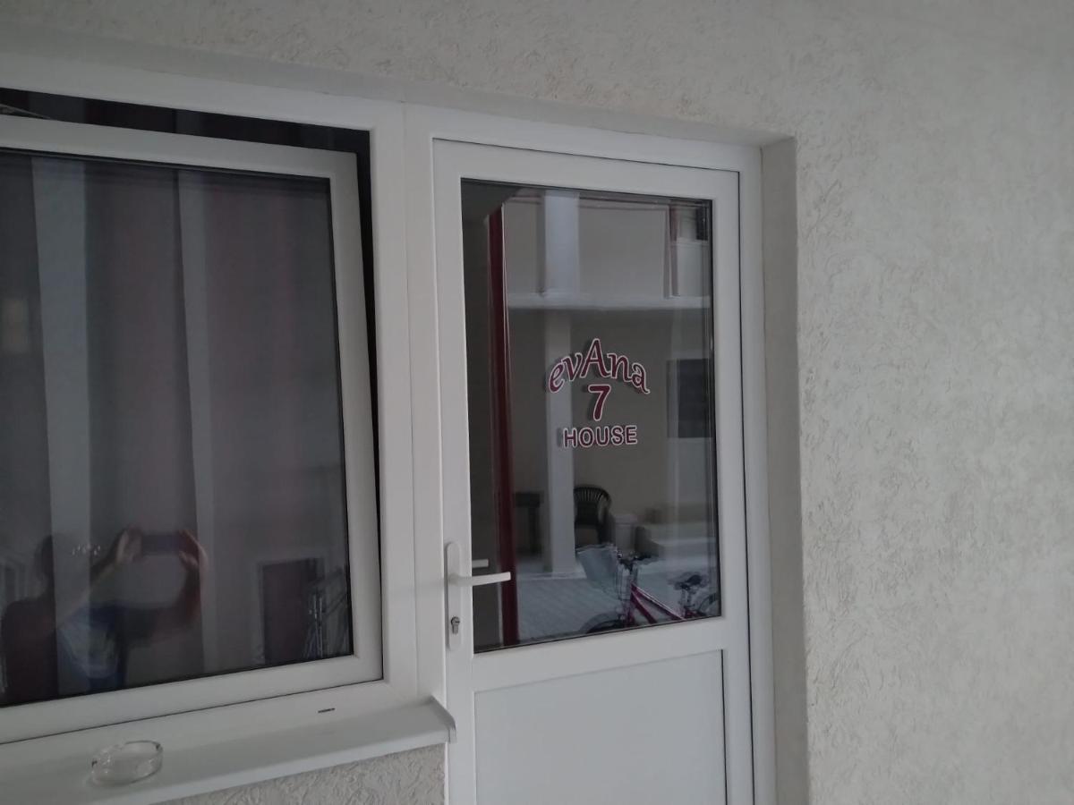 Evana House Costinesti Esterno foto
