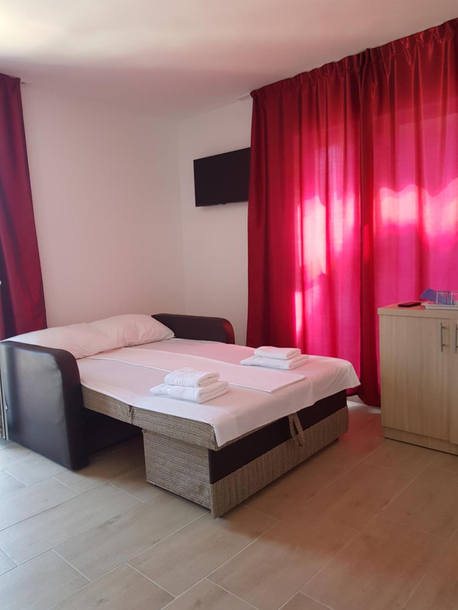 Evana House Costinesti Esterno foto