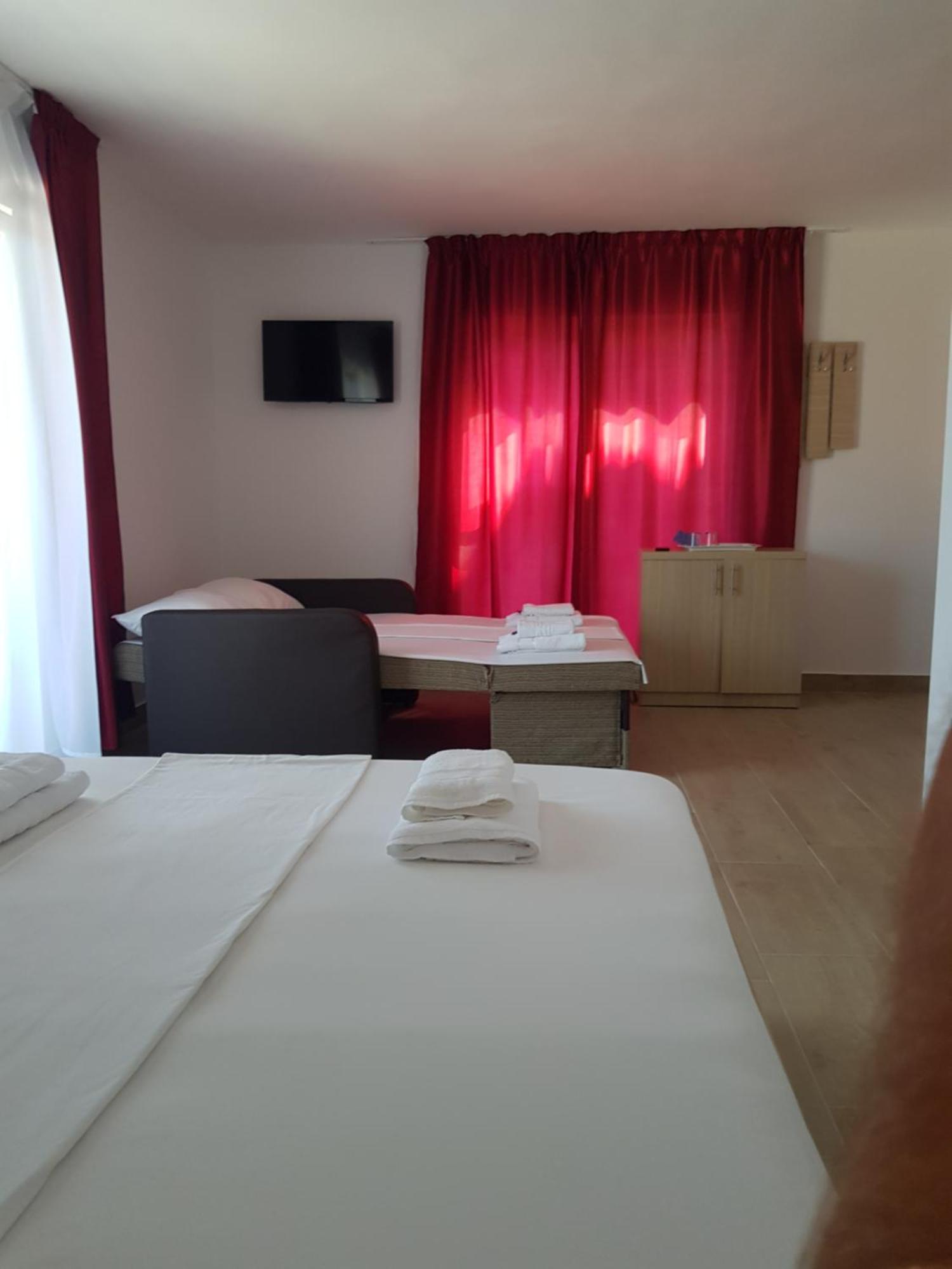 Evana House Costinesti Esterno foto