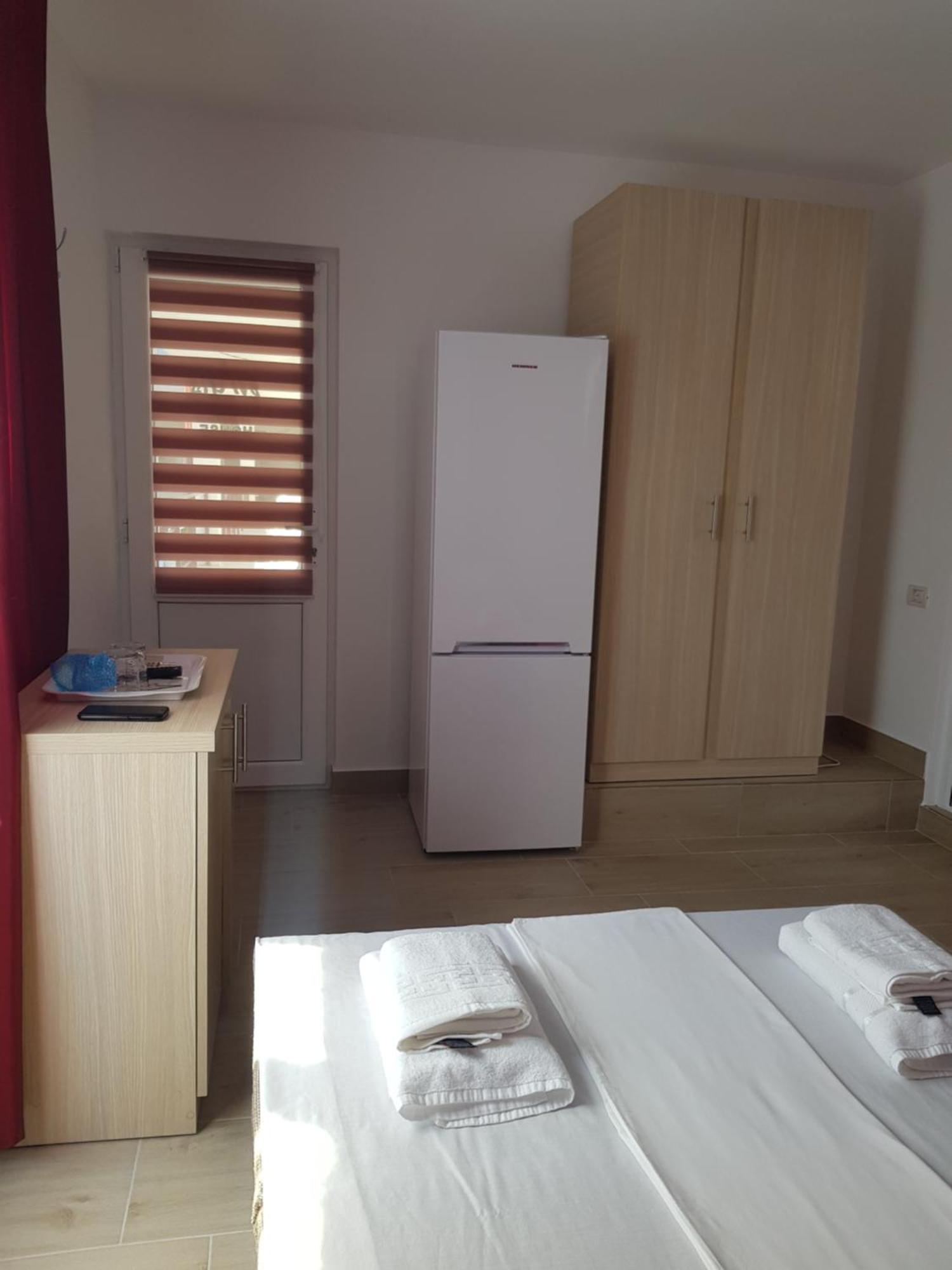 Evana House Costinesti Esterno foto