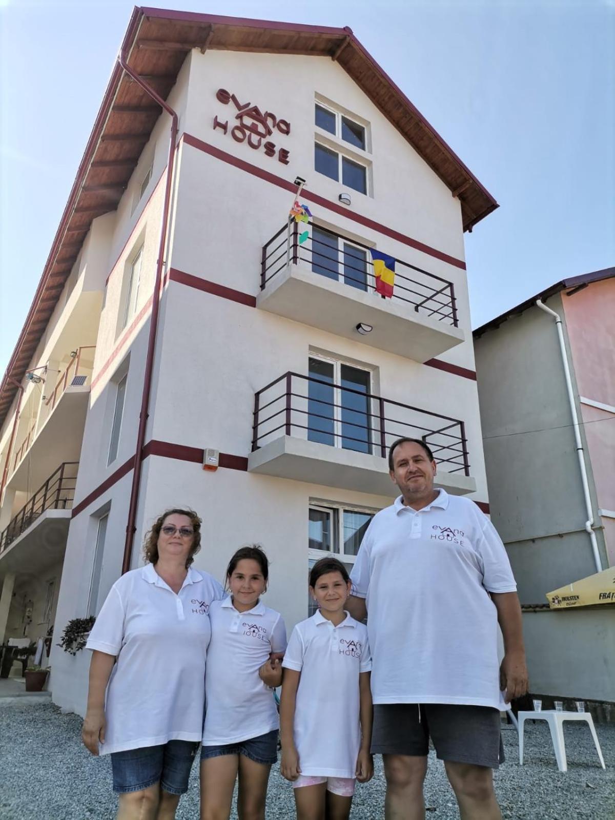 Evana House Costinesti Esterno foto
